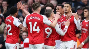 آلان شيرر يتوقع فوز أرسنال بلقب الدوري الإنجليزي الممتاز بعد تخطي عقبة تشيلسي